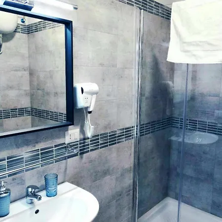 Seven Miracles Guest house 4*